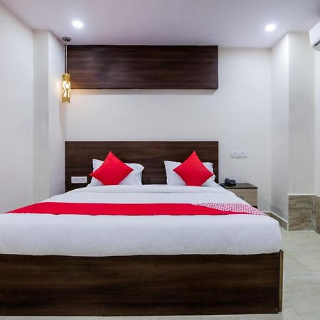 Secundurabad Super Hotel O Holiday Rani Gunj Opp Punjab National Bank מראה חיצוני תמונה