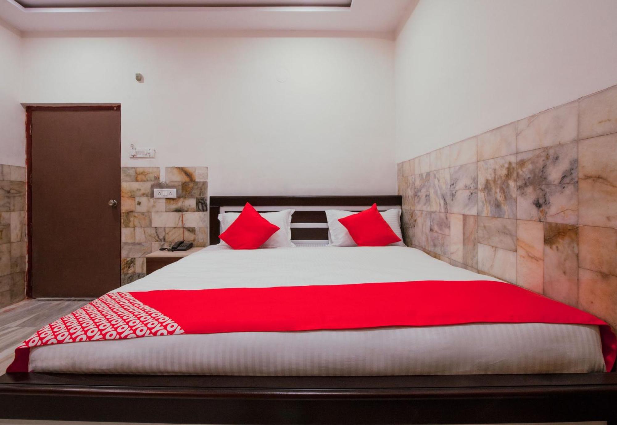 Secundurabad Super Hotel O Holiday Rani Gunj Opp Punjab National Bank מראה חיצוני תמונה