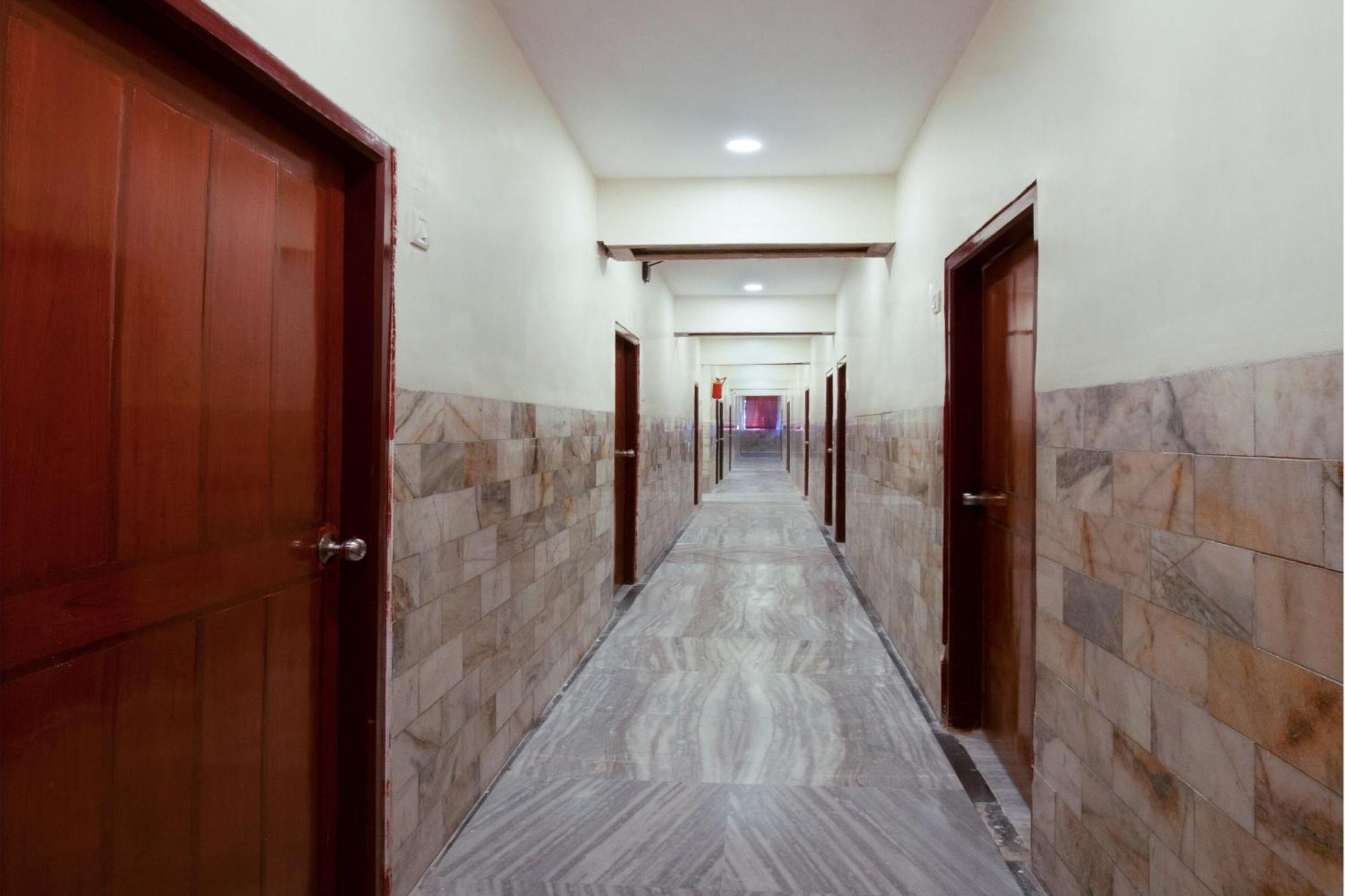 Secundurabad Super Hotel O Holiday Rani Gunj Opp Punjab National Bank מראה חיצוני תמונה