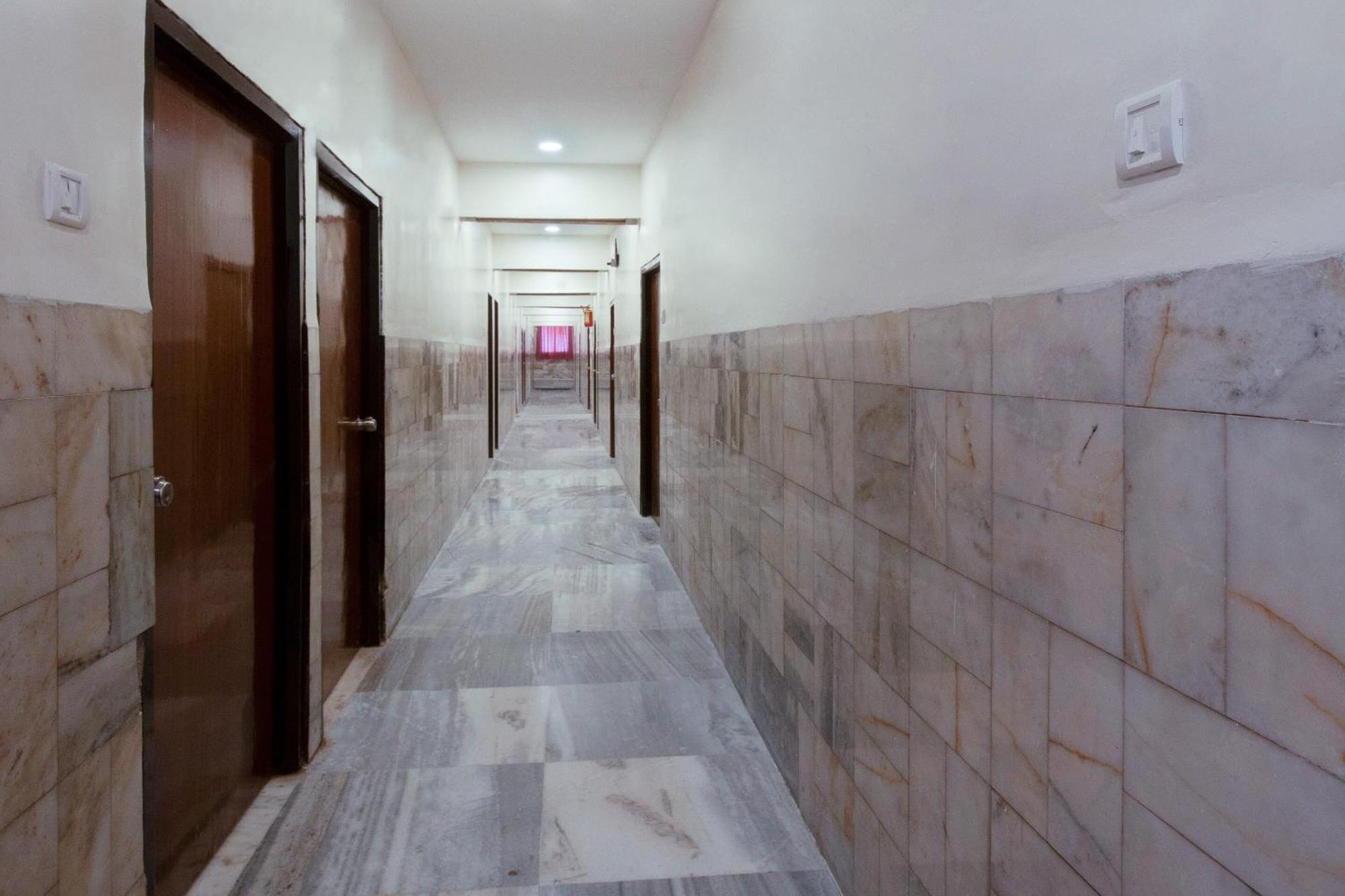 Secundurabad Super Hotel O Holiday Rani Gunj Opp Punjab National Bank מראה חיצוני תמונה